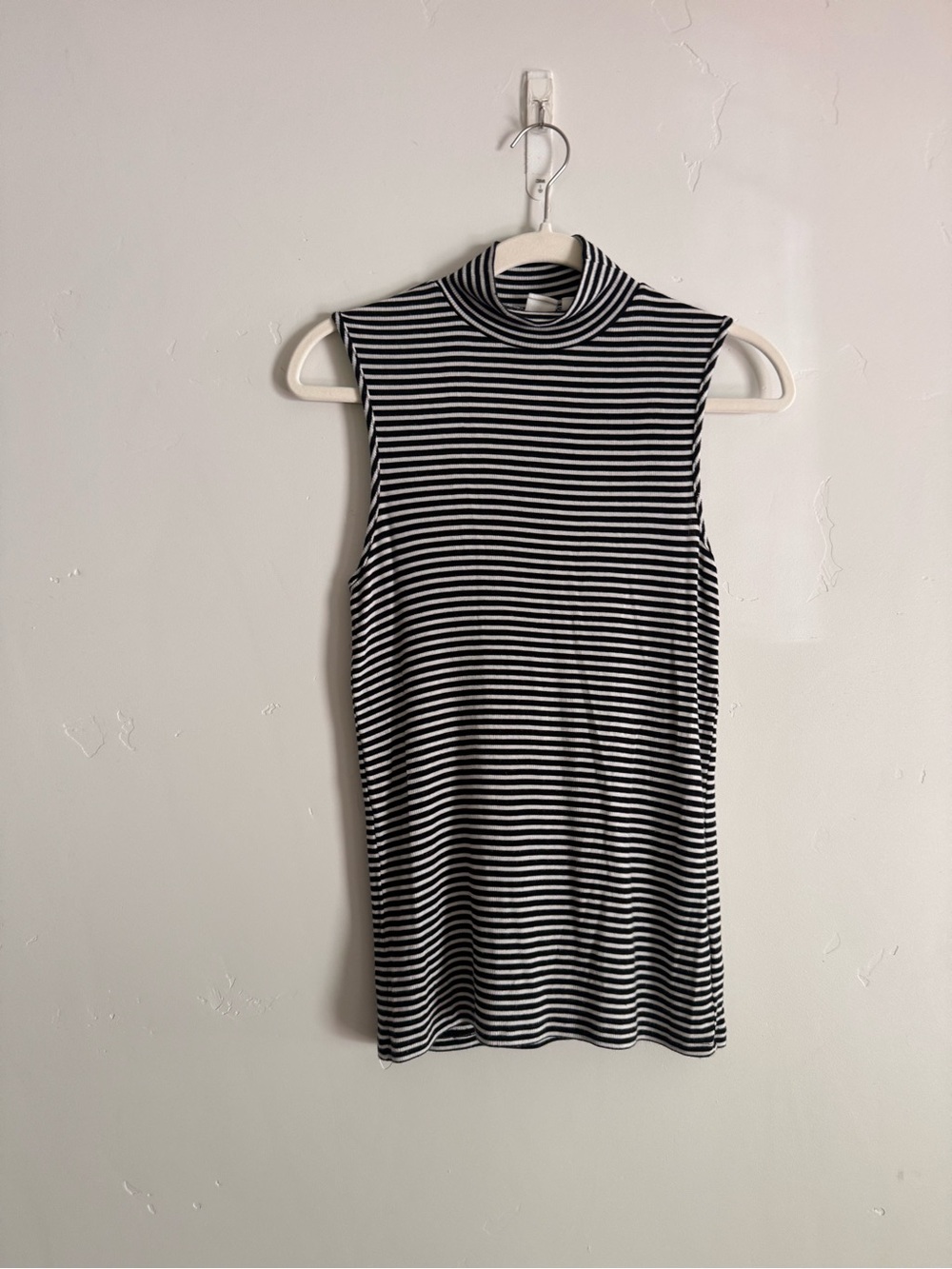 GAP Black & White Striped Sleeveless Mock Neck Top